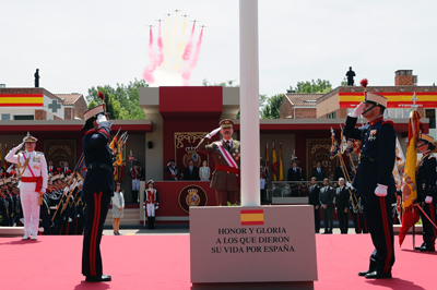 Homenaje a los que dieron su vida por España en los actos con motivo del Día de las Fuerzas Armadas
